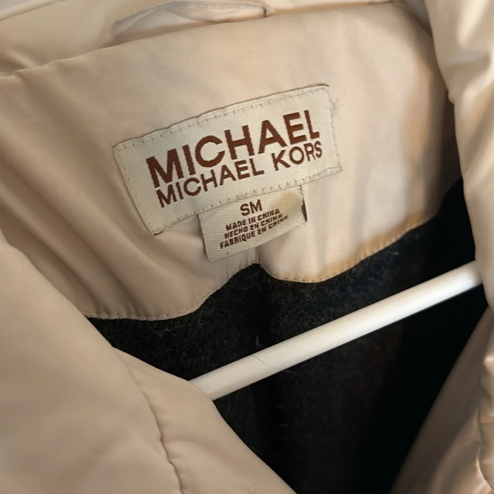 Michael Kors puffer parka coat, size small - Picture 5 of 5